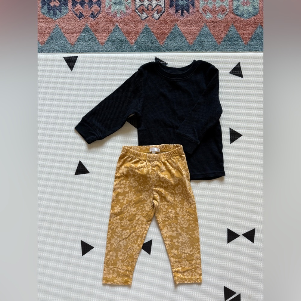 Cat & Jack|Baby girl,toddler outfit-Black waffle knit Top & floral leggings•••